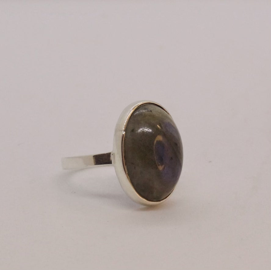 Paloma Labradorite Ring