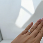 Load image into Gallery viewer, Priscila Pearl Clover Ring