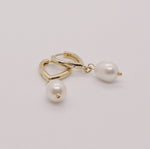 Load image into Gallery viewer, Golden Pearl Earrings