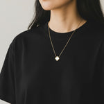 Load image into Gallery viewer, Gold Mother of Pearl Clover Necklace