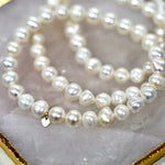 Load image into Gallery viewer, Pearl Bracelet
